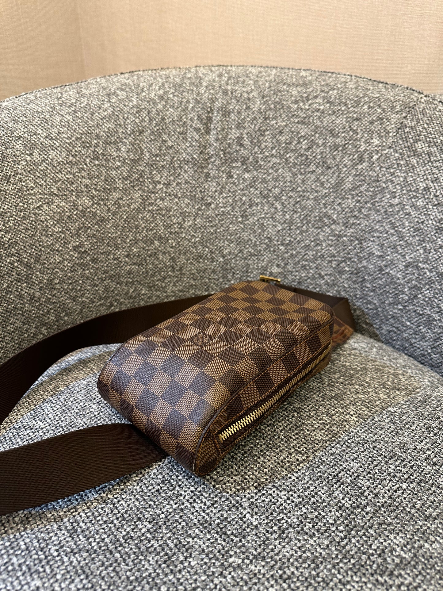 Louis Vuitton Geronimos Body Bag In Damier Ebene