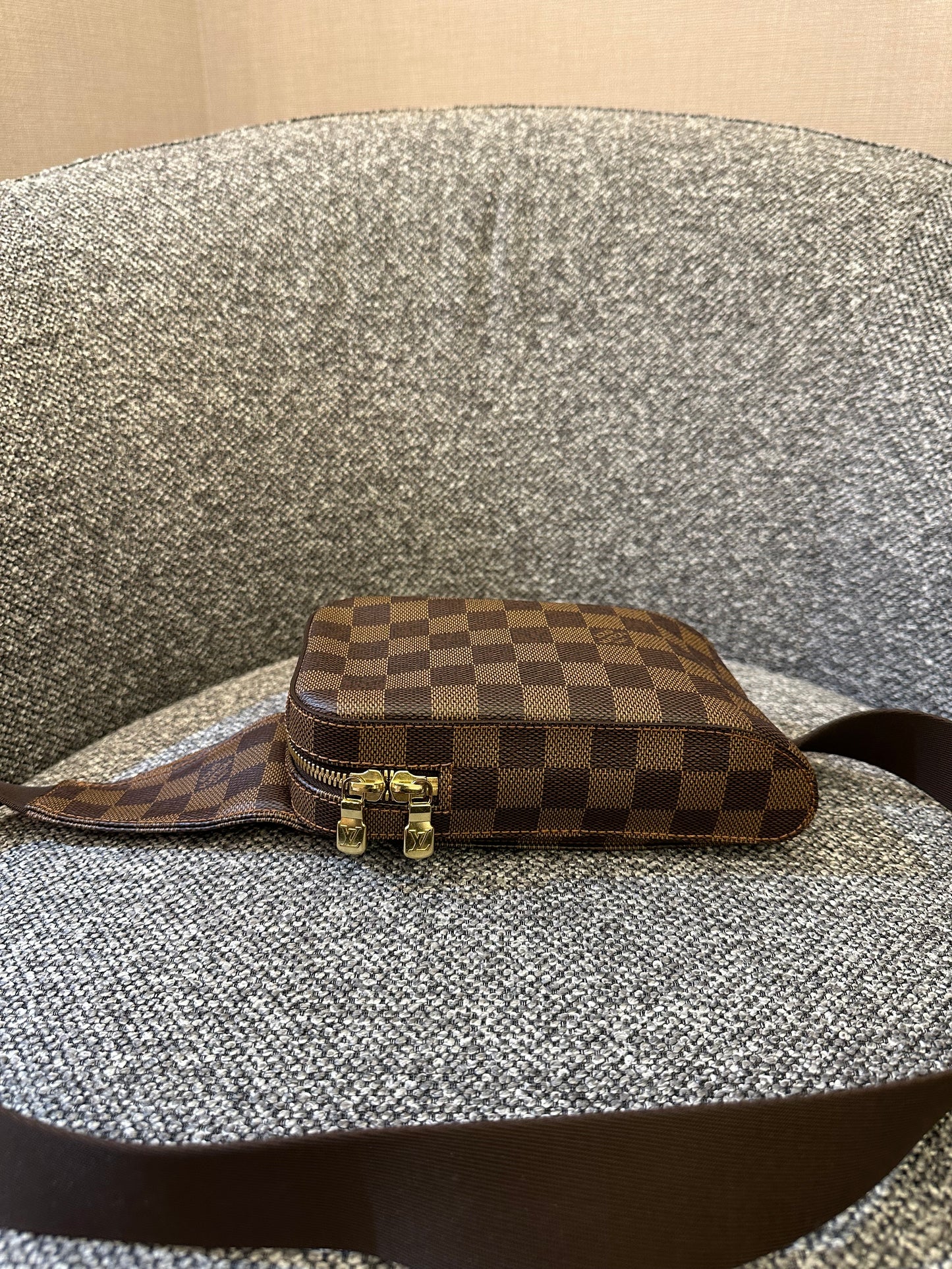 Louis Vuitton Geronimos Body Bag In Damier Ebene