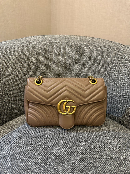 Gucci Marmont Flap Mini Shoulder Bag In Dusty Pink Chevron Leather