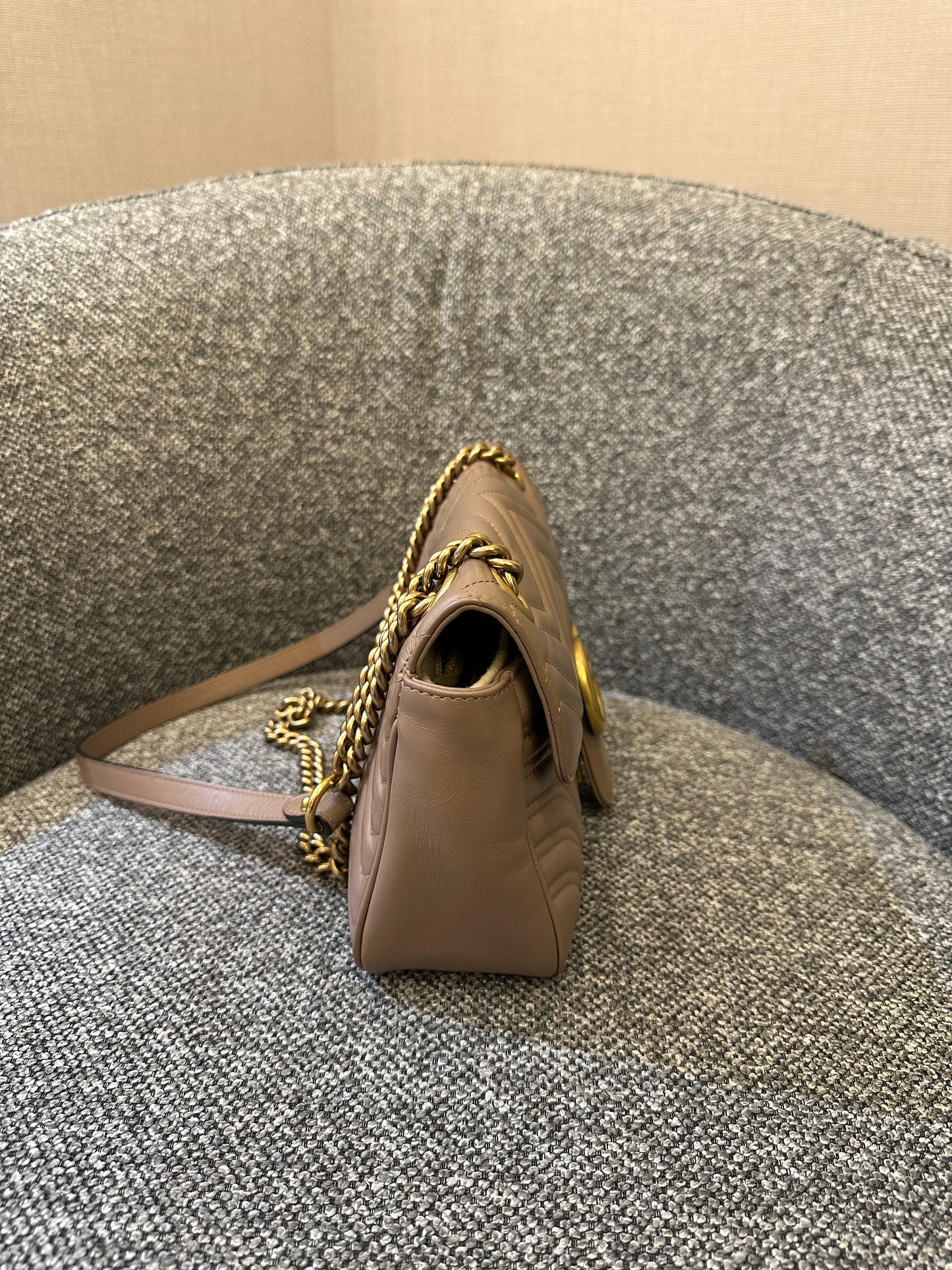 Gucci Marmont Flap Mini Shoulder Bag In Dusty Pink Chevron Leather