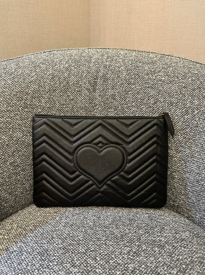 Gucci GG Marmont Pouch In Black Chevron Quilted Leather