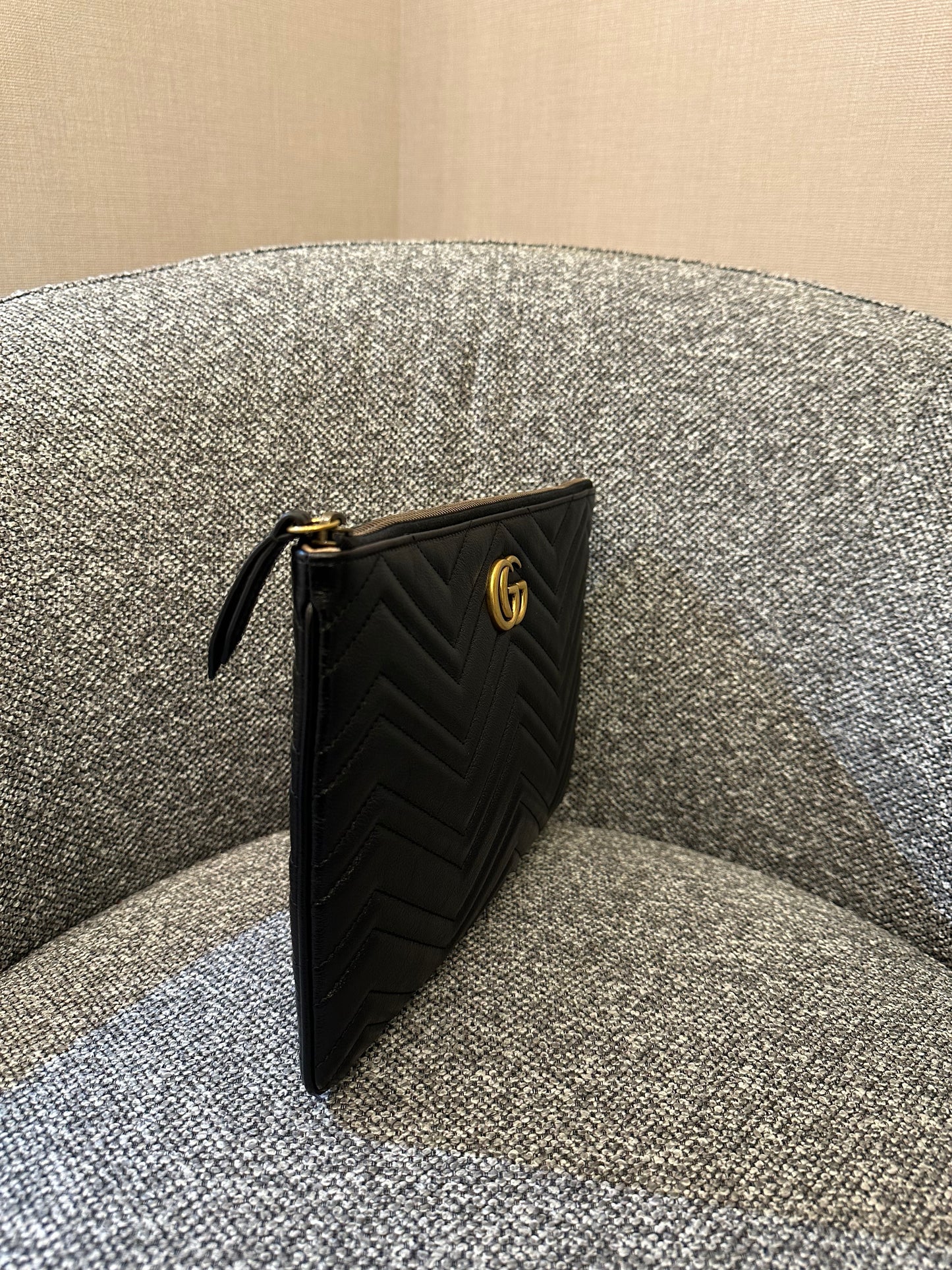 Gucci GG Marmont Pouch In Black Chevron Quilted Leather