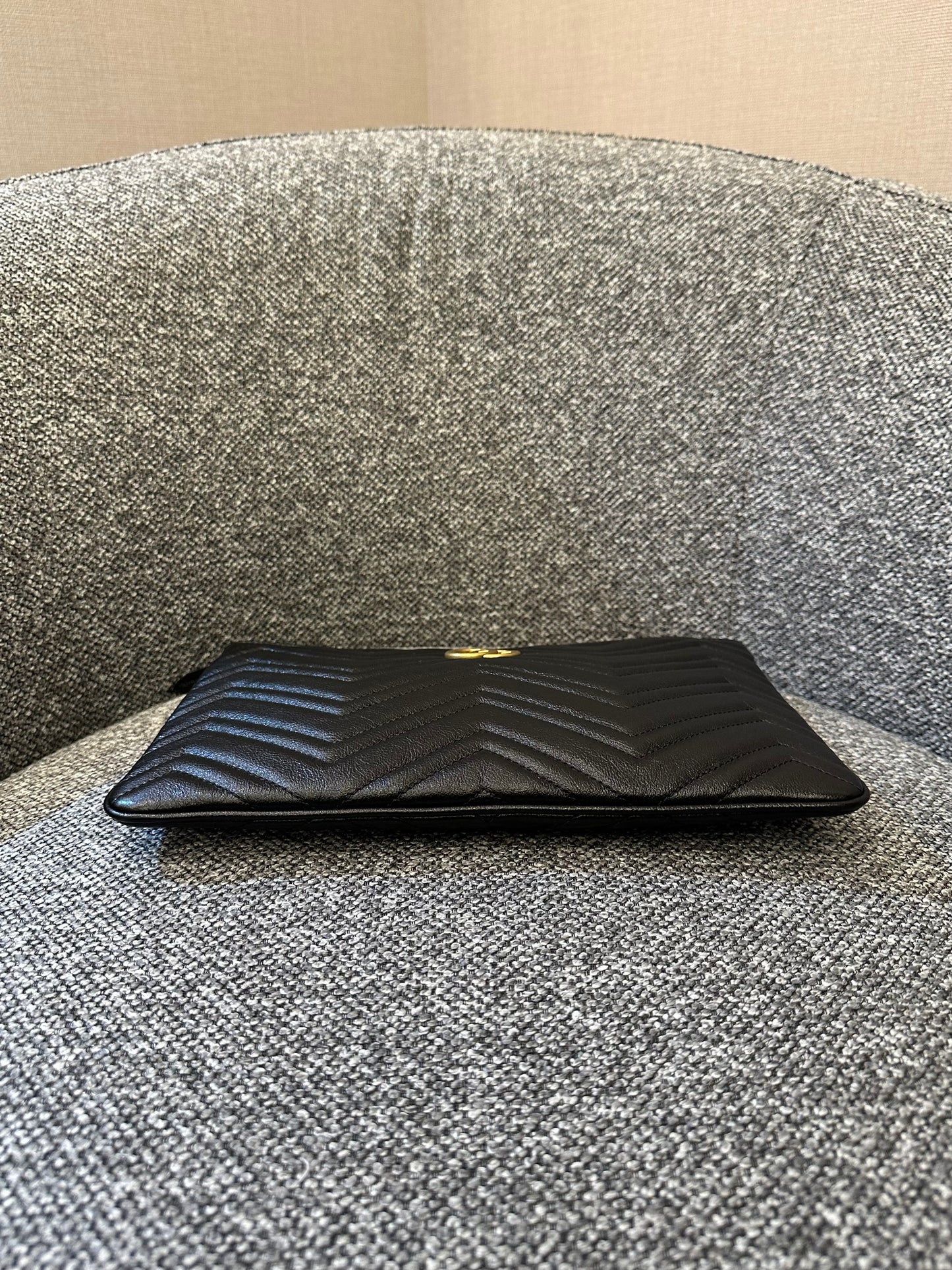 Gucci GG Marmont Pouch In Black Chevron Quilted Leather