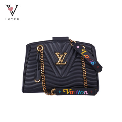 Noir Calf Leather New Wave Chain Tote Bag