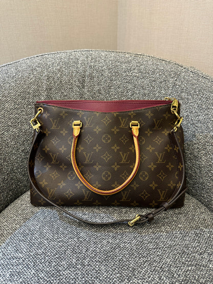 Louis Vuitton Saffron Pallas Bag In Monogram Canvas