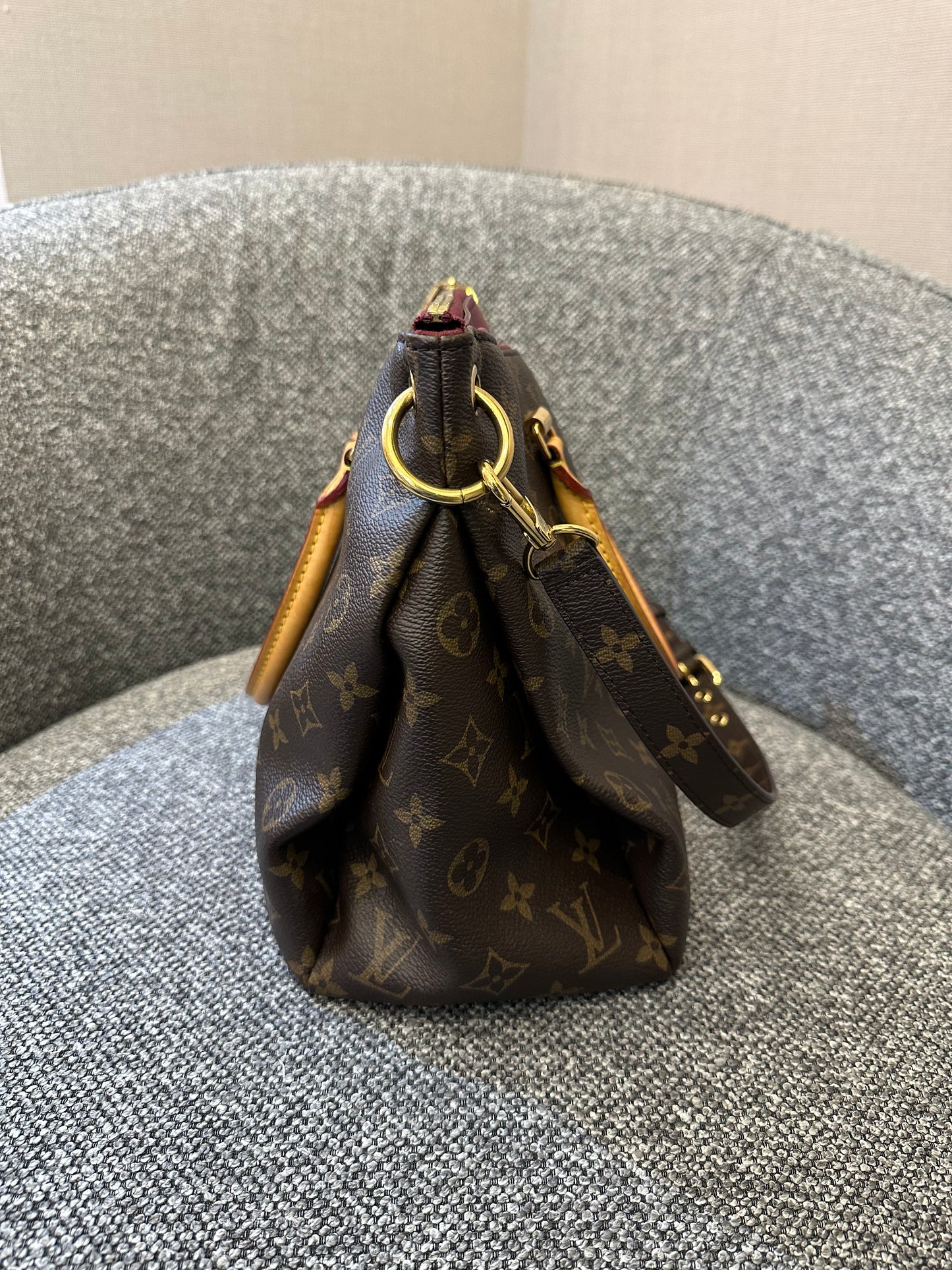 Louis Vuitton Saffron Pallas Bag In Monogram Canvas