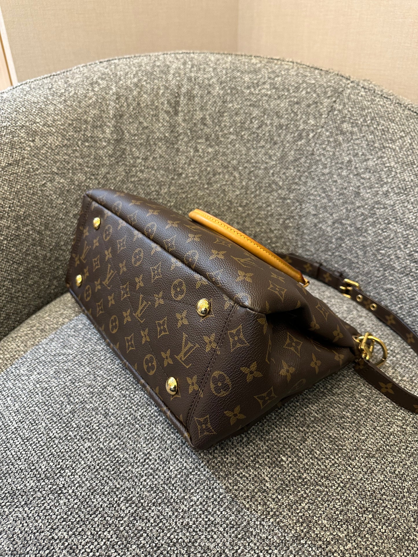 Louis Vuitton Saffron Pallas Bag In Monogram Canvas