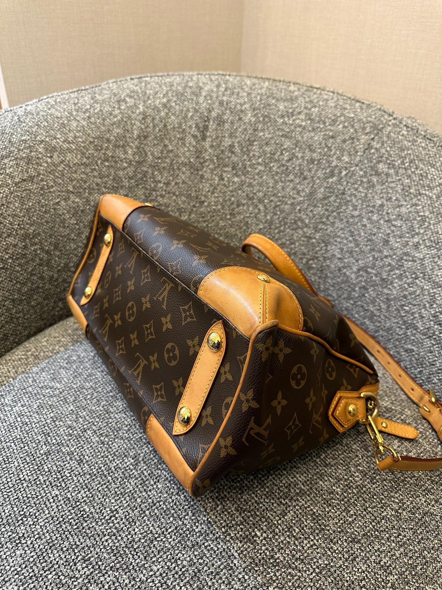 Louis Vuitton Retiro PM Bag In Monogram Canvas