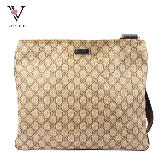 Gucci GG Supreme Zipped Messenger Bag
