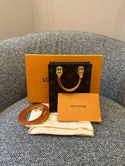 Louis Vuitton Sac Plat in Monogram Canvas