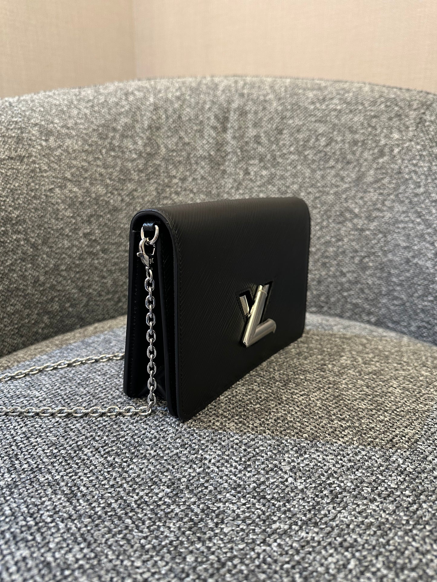 Louis Vuitton Twist PM In Black Epi Leather