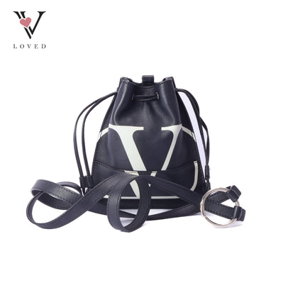 V-Logo Drawstring Pouch In Black Leather Bag