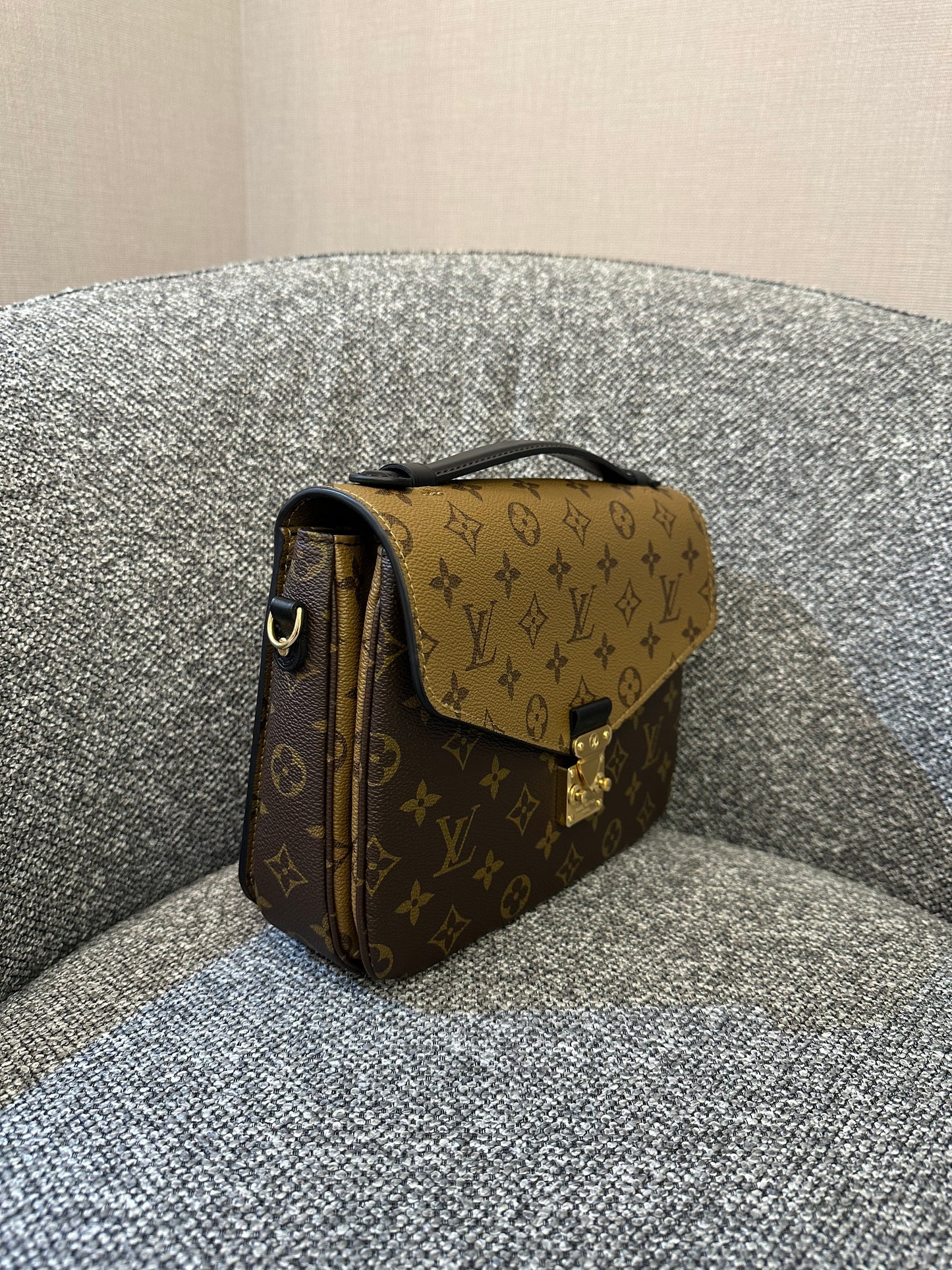 Louis Vuitton Metis Bag in Reverse Monogram Canvas