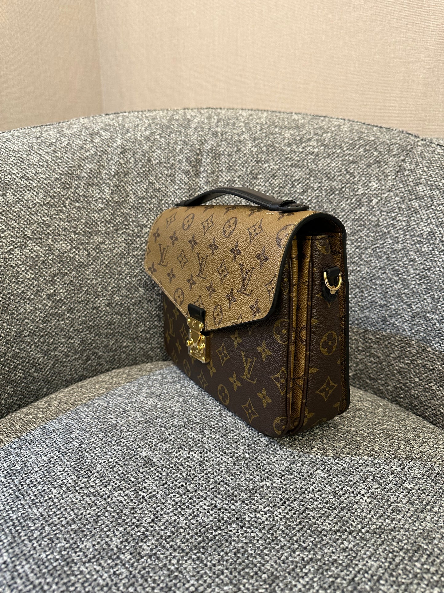 Louis Vuitton Metis Bag in Reverse Monogram Canvas