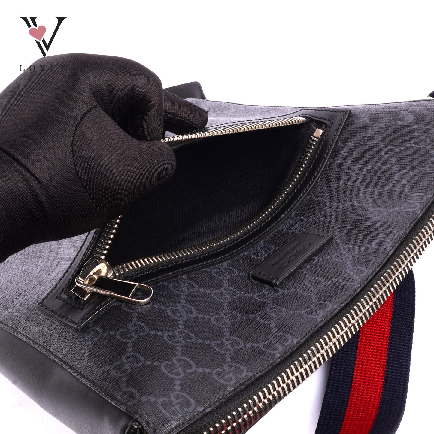 Gucci GG Supreme Messenger Bag