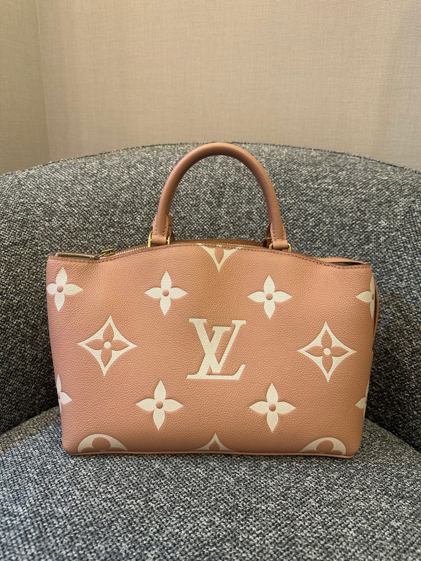 Louis Vuitton Petit Palais Handbag