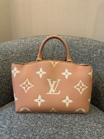 Louis Vuitton Petit Palais Handbag