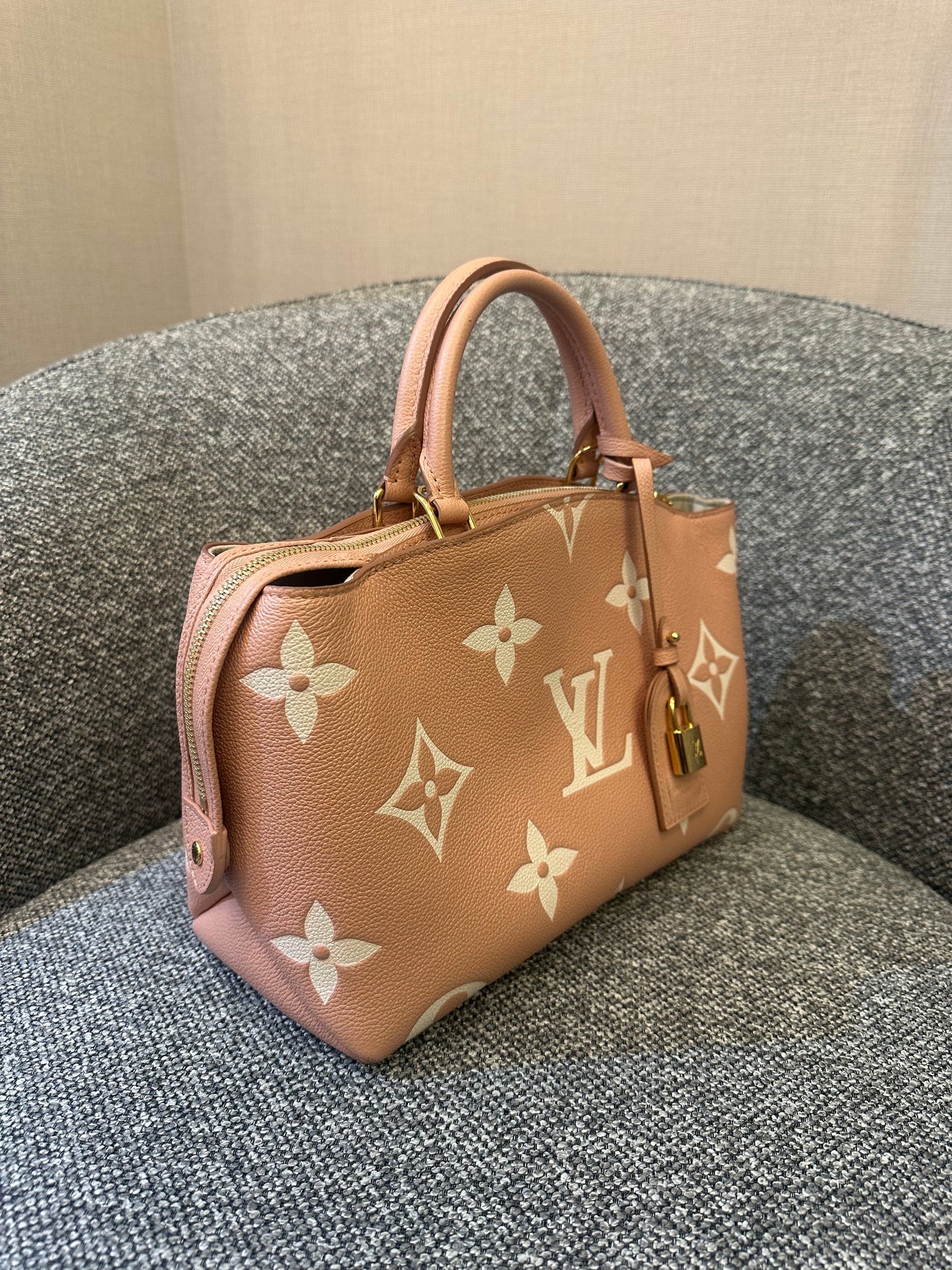 Louis Vuitton Petit Palais Handbag