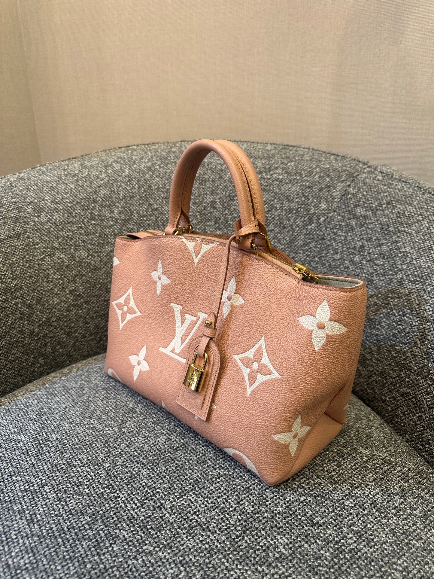 Louis Vuitton Petit Palais Handbag