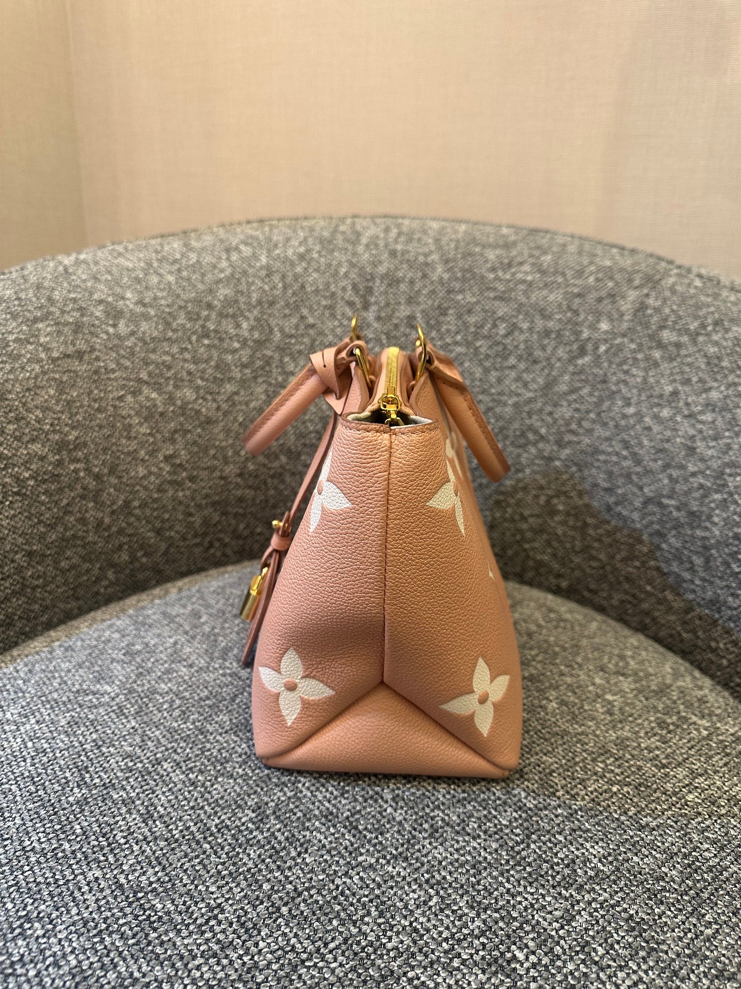 Louis Vuitton Petit Palais Handbag