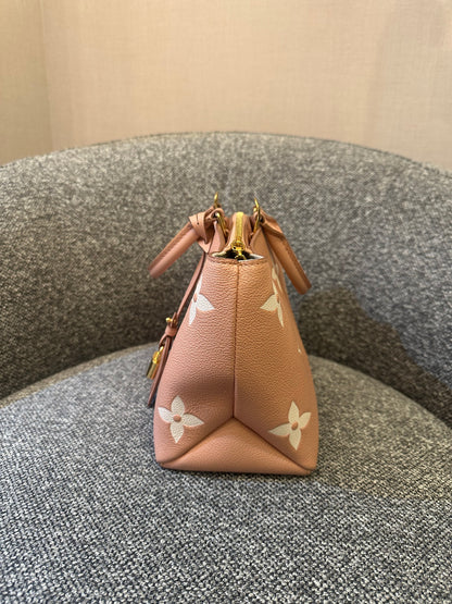 Louis Vuitton Petit Palais Handbag