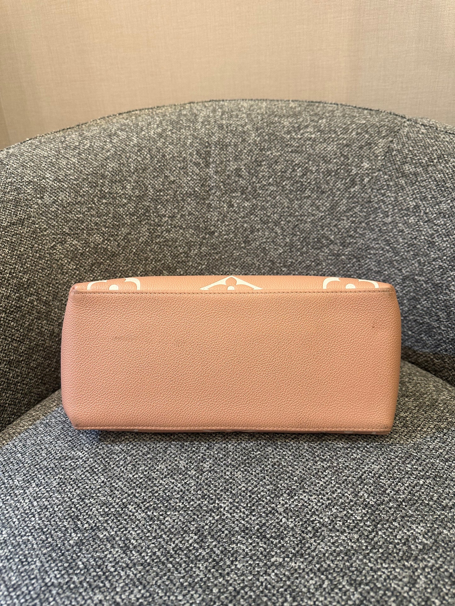 Louis Vuitton Petit Palais Handbag