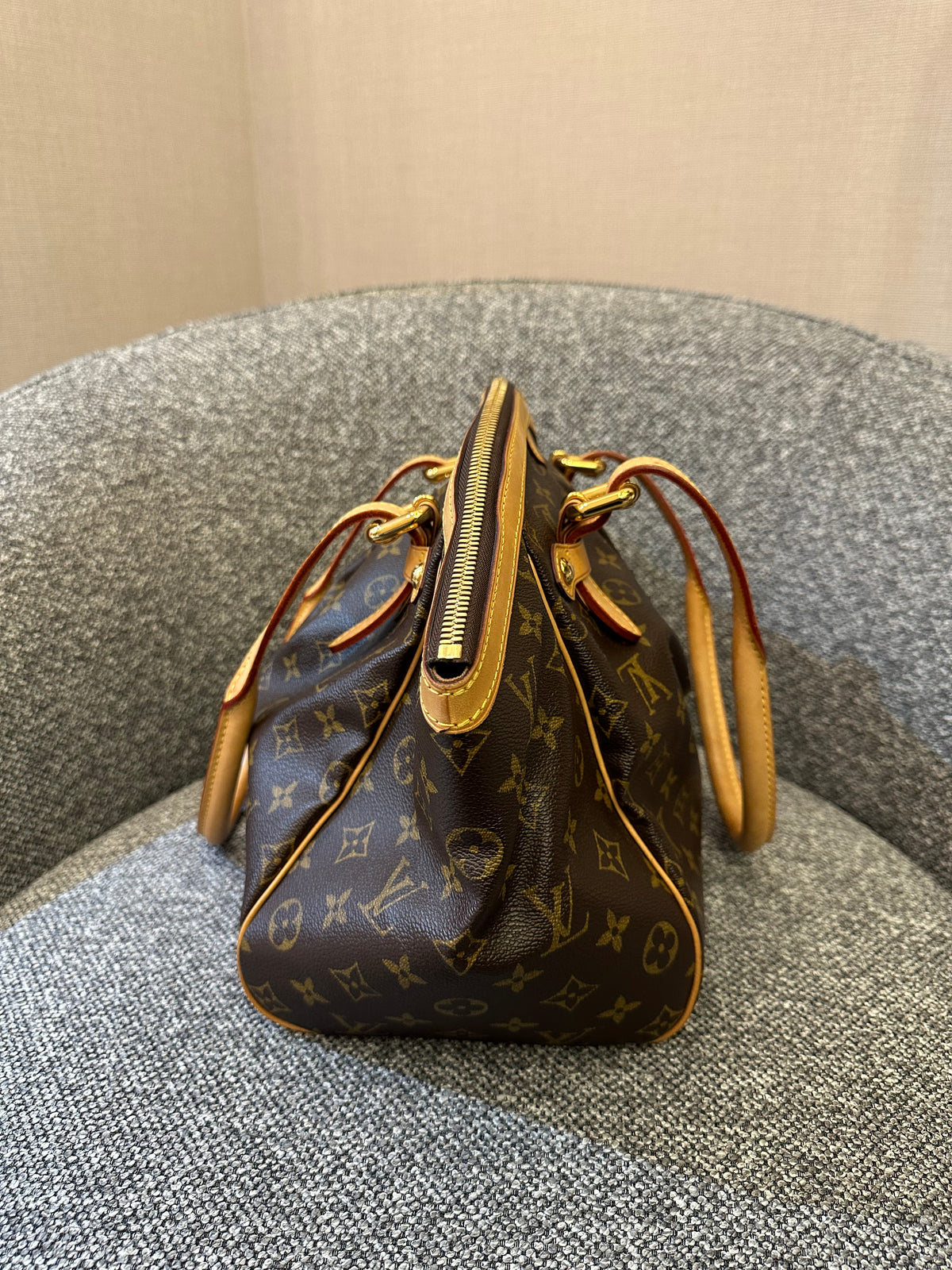 Louis Vuitton Tivoli Monogram Canvas Shoulder Bag