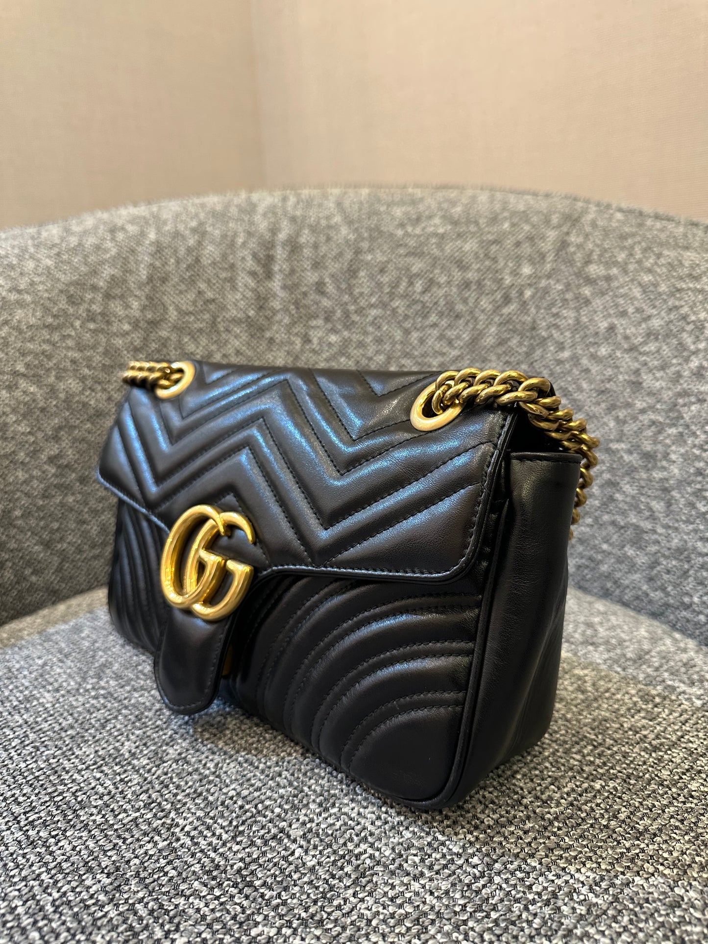 Gucci GG Marmont Flap Shoulder Bag in Black Matelassé Leather