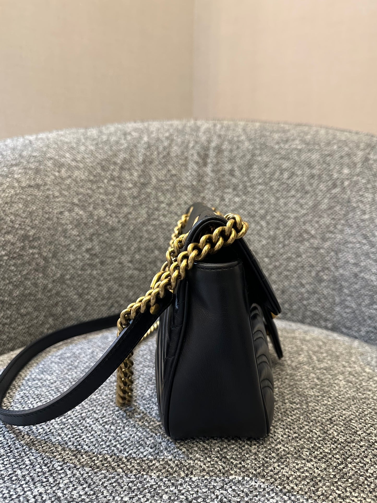 Gucci GG Marmont Flap Shoulder Bag in Black Matelassé Leather