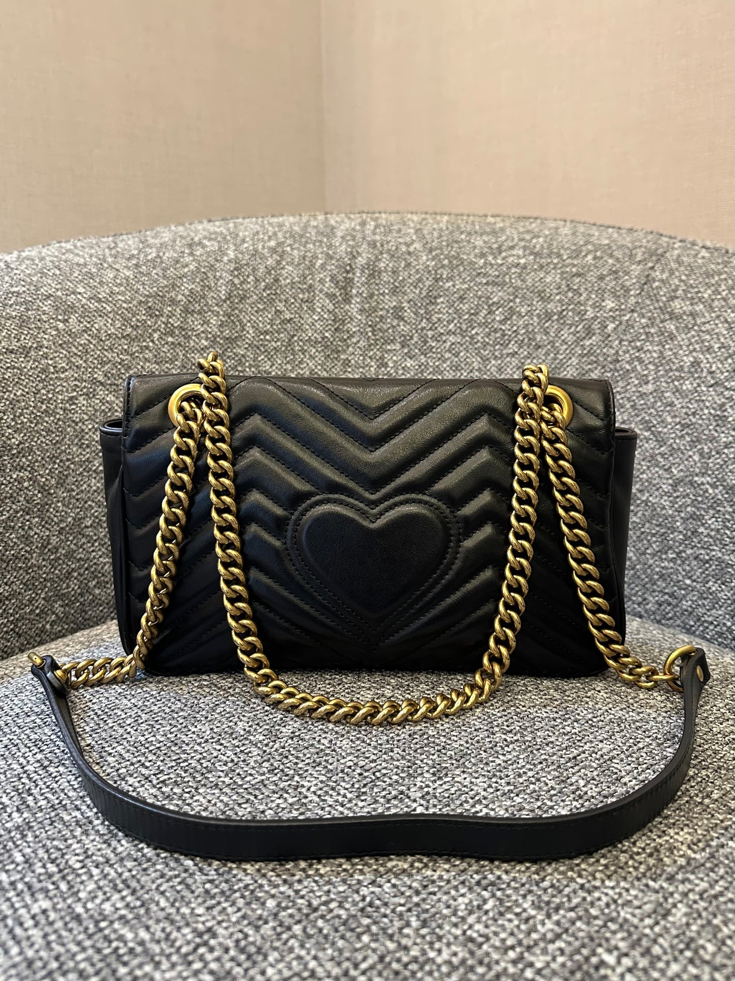 Gucci GG Marmont Flap Shoulder Bag in Black Matelassé Leather