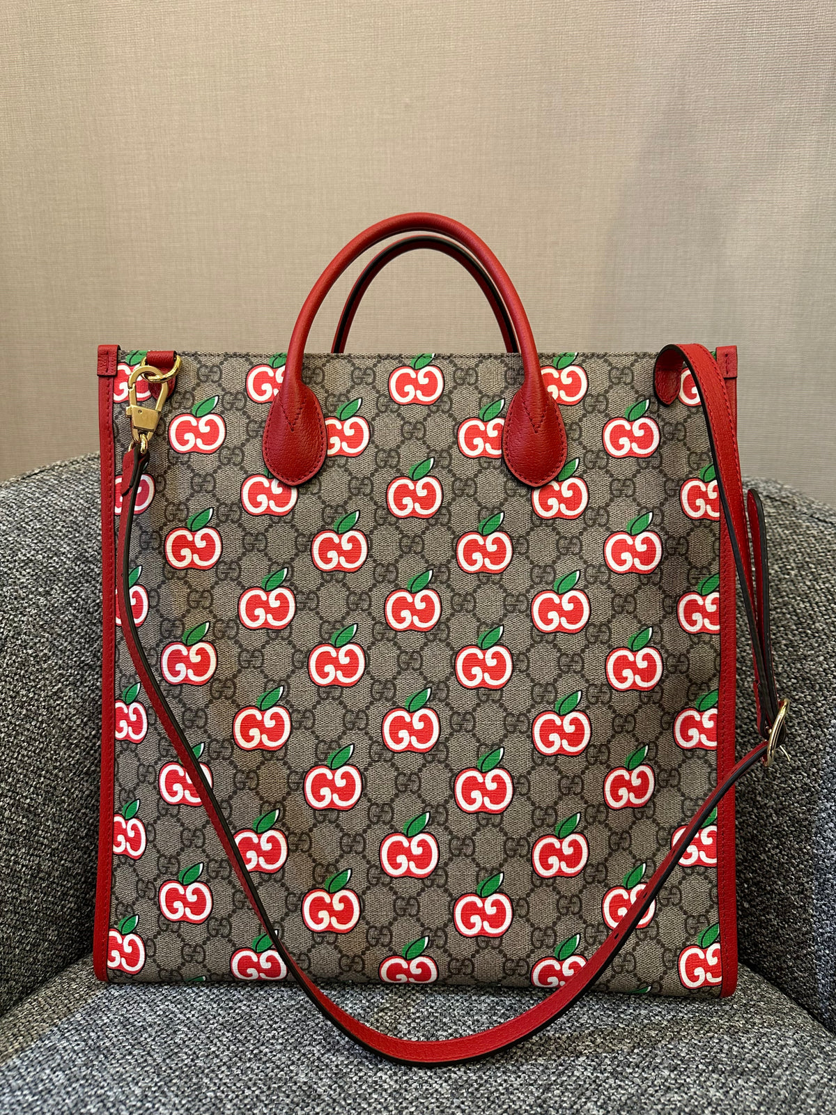 Gucci GG Supreme Apple Print Tote Bag