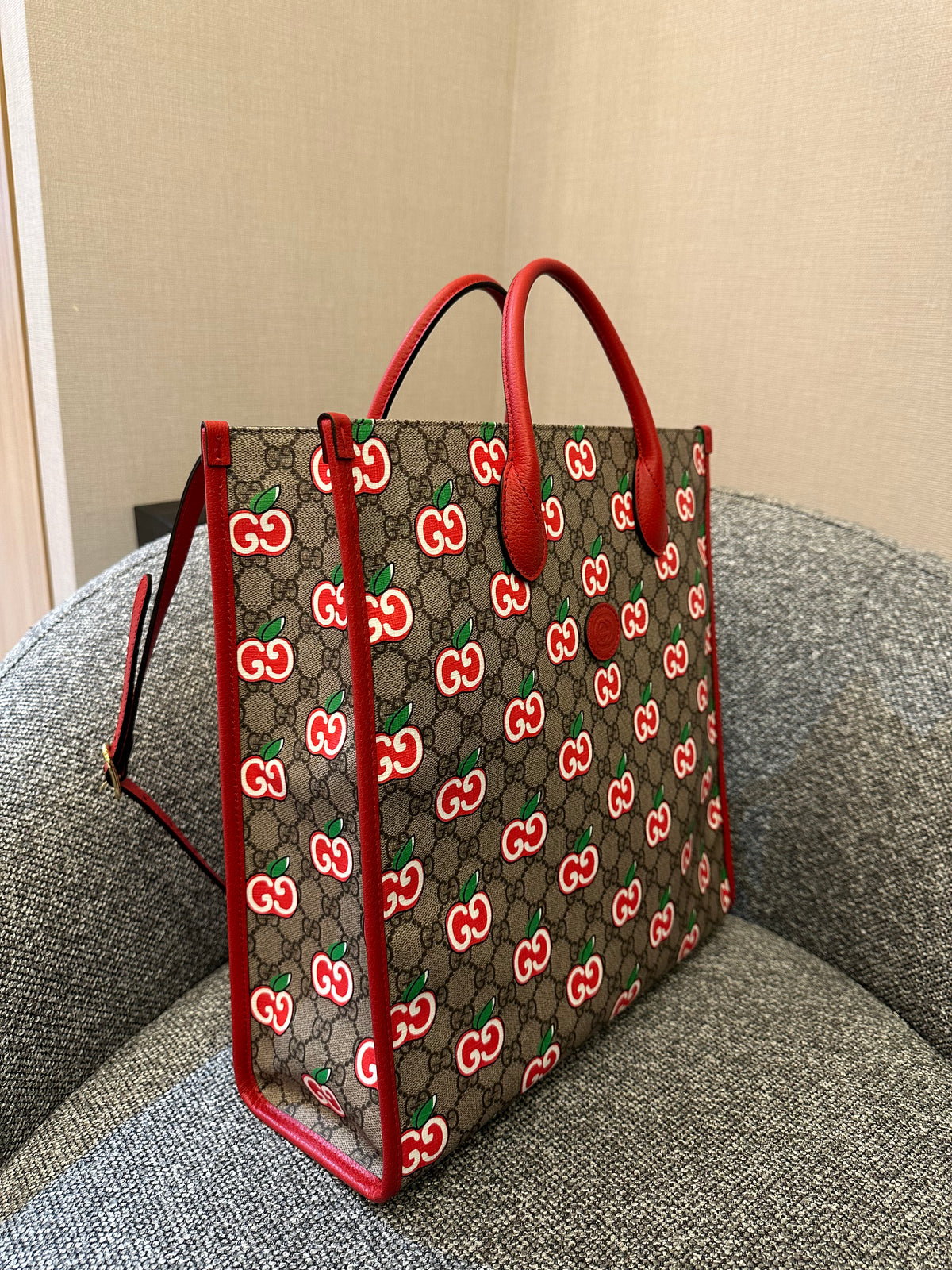 Gucci GG Supreme Apple Print Tote Bag