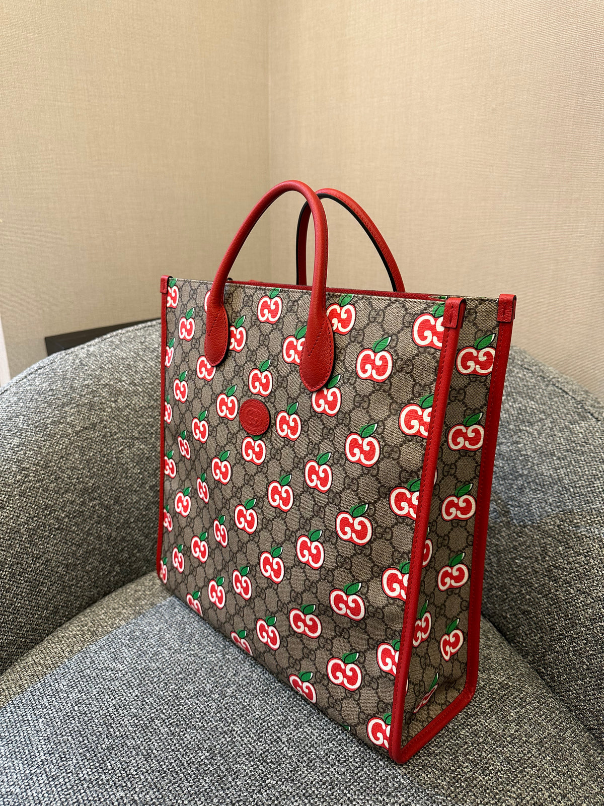 Gucci GG Supreme Apple Print Tote Bag