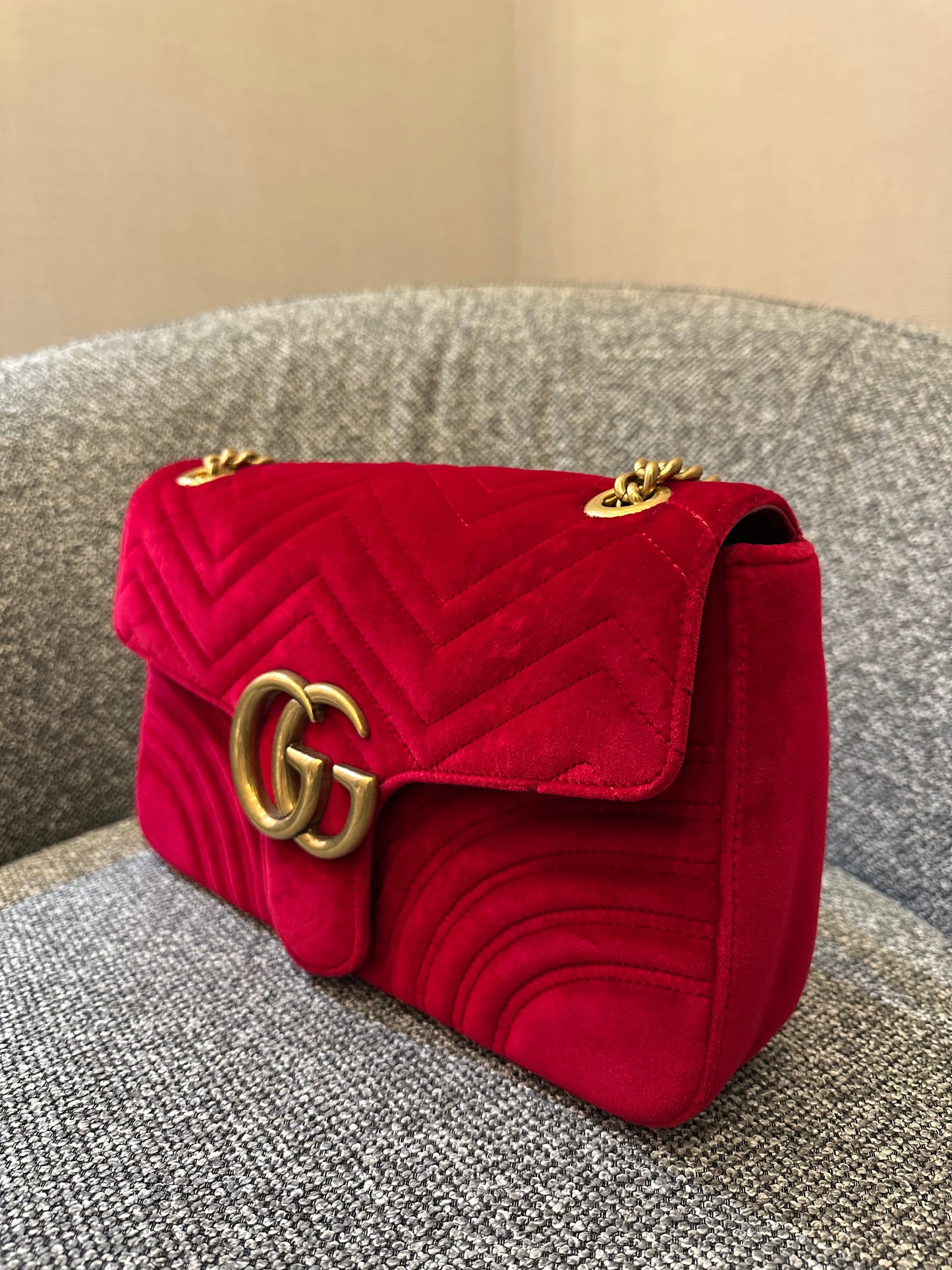 Gucci GG Marmont Velvet Matelassé Medium Bag in Red