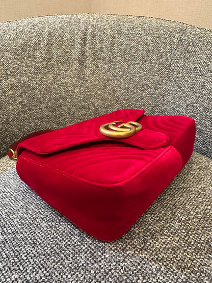 Gucci GG Marmont Velvet Matelassé Medium Bag in Red