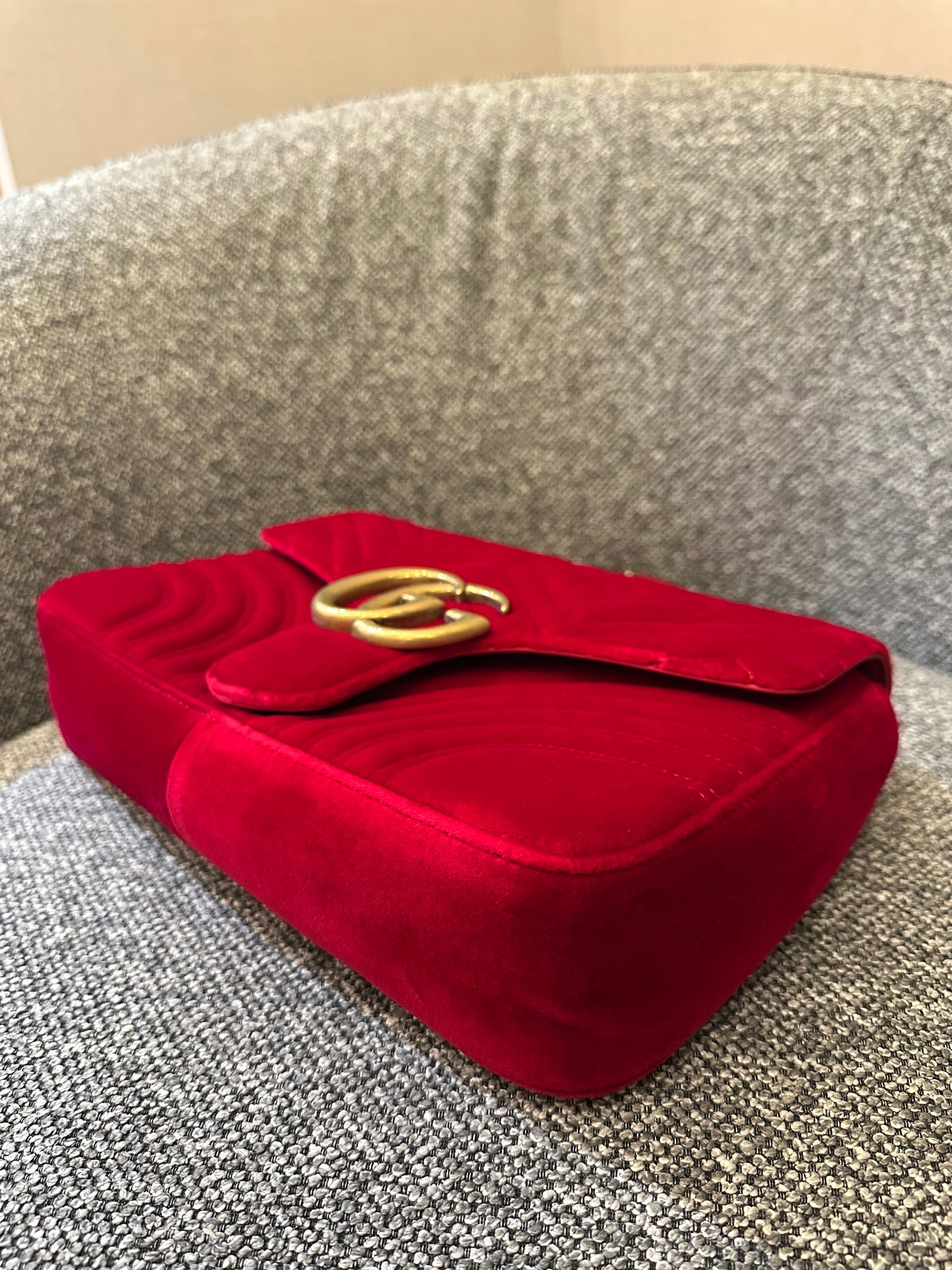 Gucci GG Marmont Velvet Matelassé Medium Bag in Red