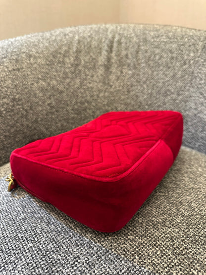 Gucci GG Marmont Velvet Matelassé Medium Bag in Red