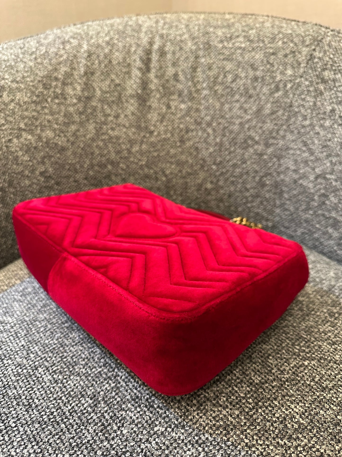 Gucci GG Marmont Velvet Matelassé Medium Bag in Red