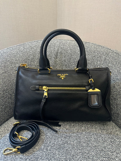Prada Vitello Daino Shopping Tote Bag In Black