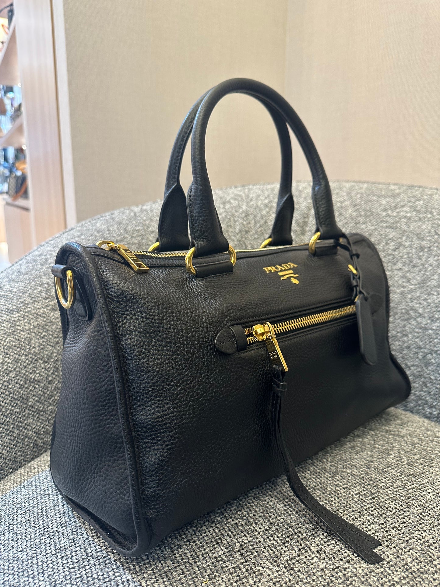 Prada Vitello Daino Shopping Tote Bag In Black