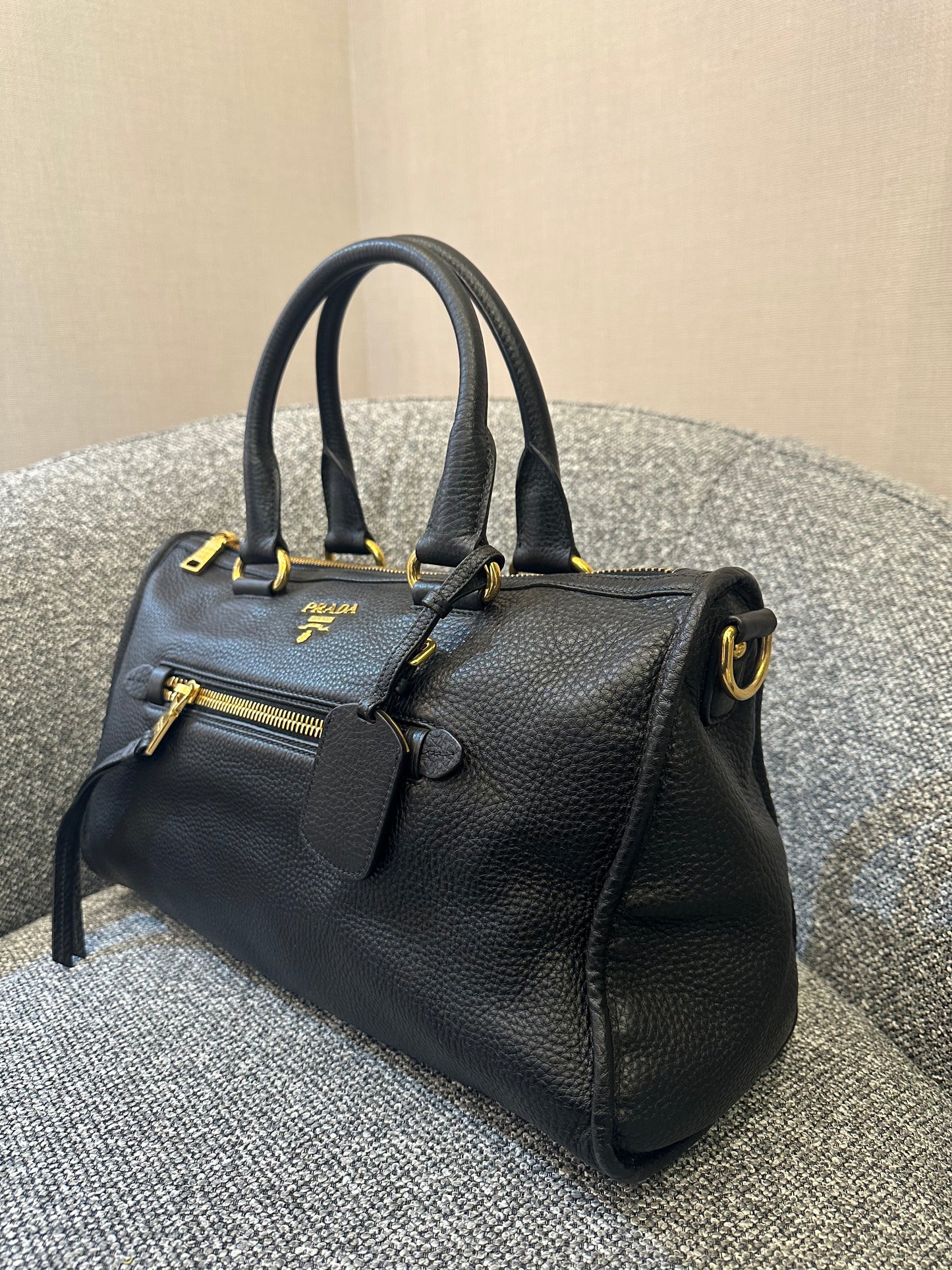 Prada Vitello Daino Shopping Tote Bag In Black