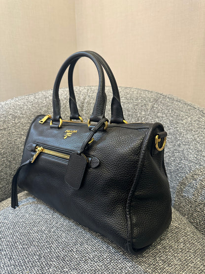 Prada Vitello Daino Shopping Tote Bag In Black