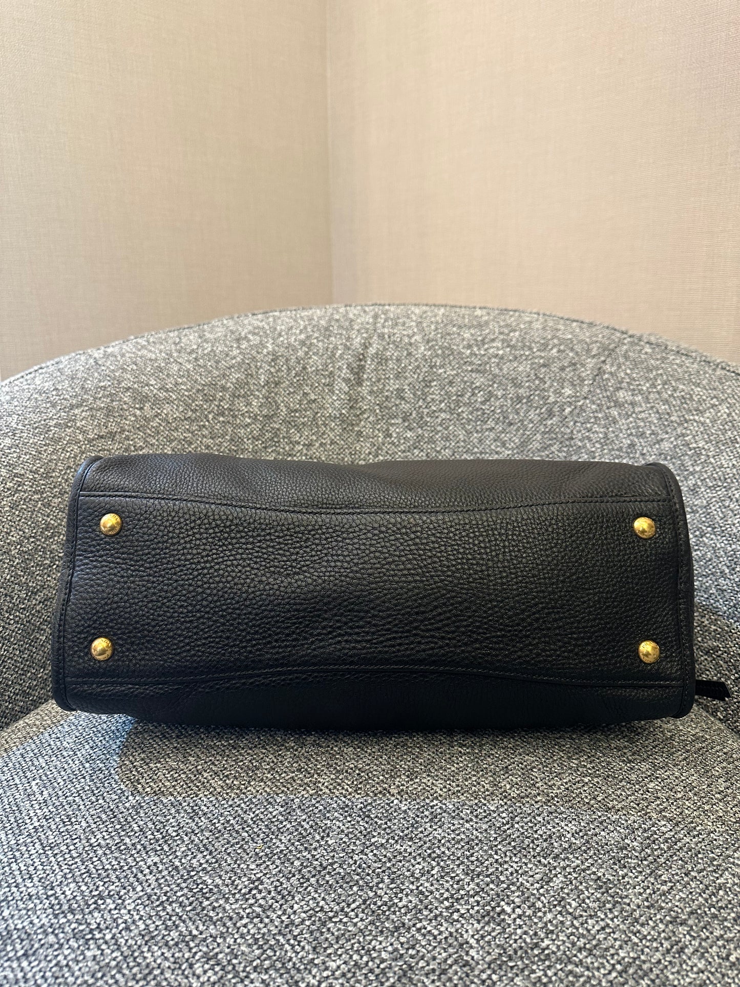 Prada Vitello Daino Shopping Tote Bag In Black