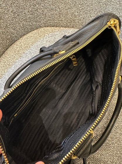 Prada Vitello Daino Shopping Tote Bag In Black